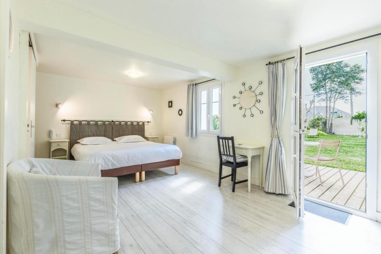 Hotel Le Clos Fleuri Le Palais Exterior photo